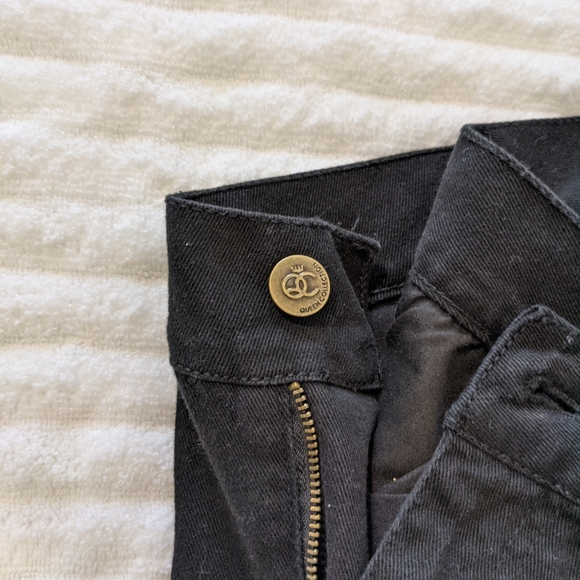 Queen Latifah Jeans - Picture 4 of 6